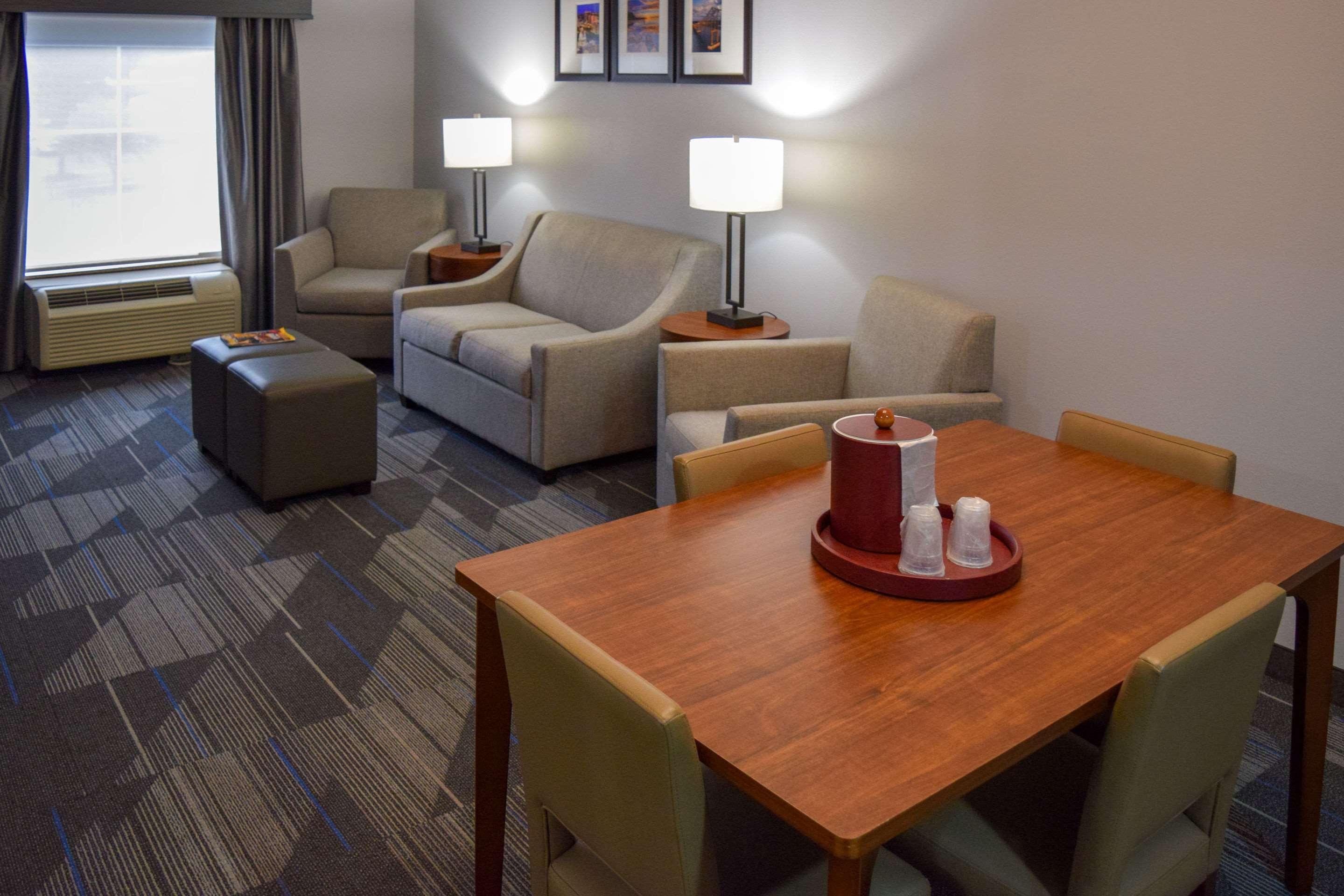 คอมฟอร์ต สวีท โอลีฟ บรานช์ เวสต์ Hotel โอลีฟแบรนช์ ภายนอก รูปภาพ