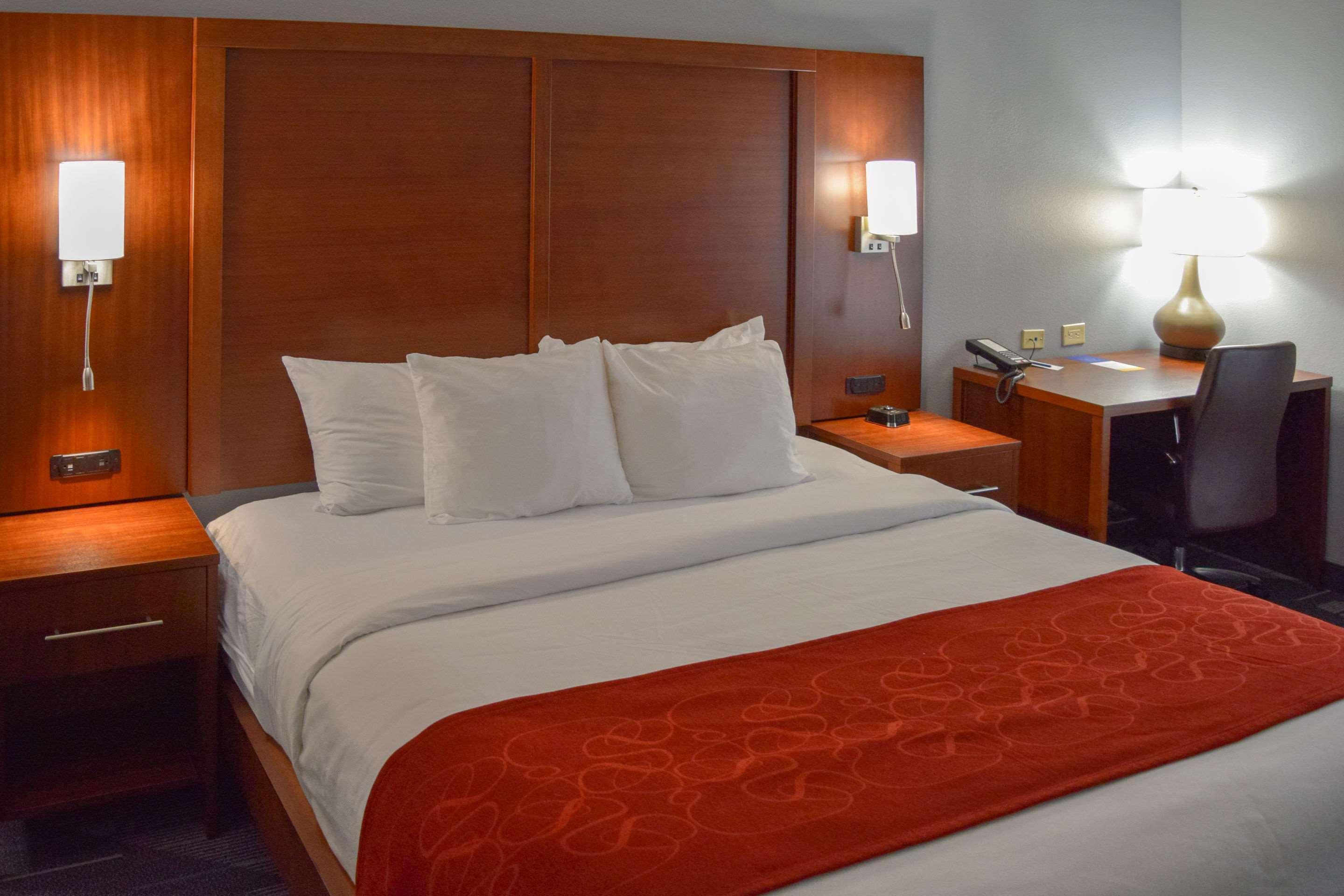 คอมฟอร์ต สวีท โอลีฟ บรานช์ เวสต์ Hotel โอลีฟแบรนช์ ภายนอก รูปภาพ