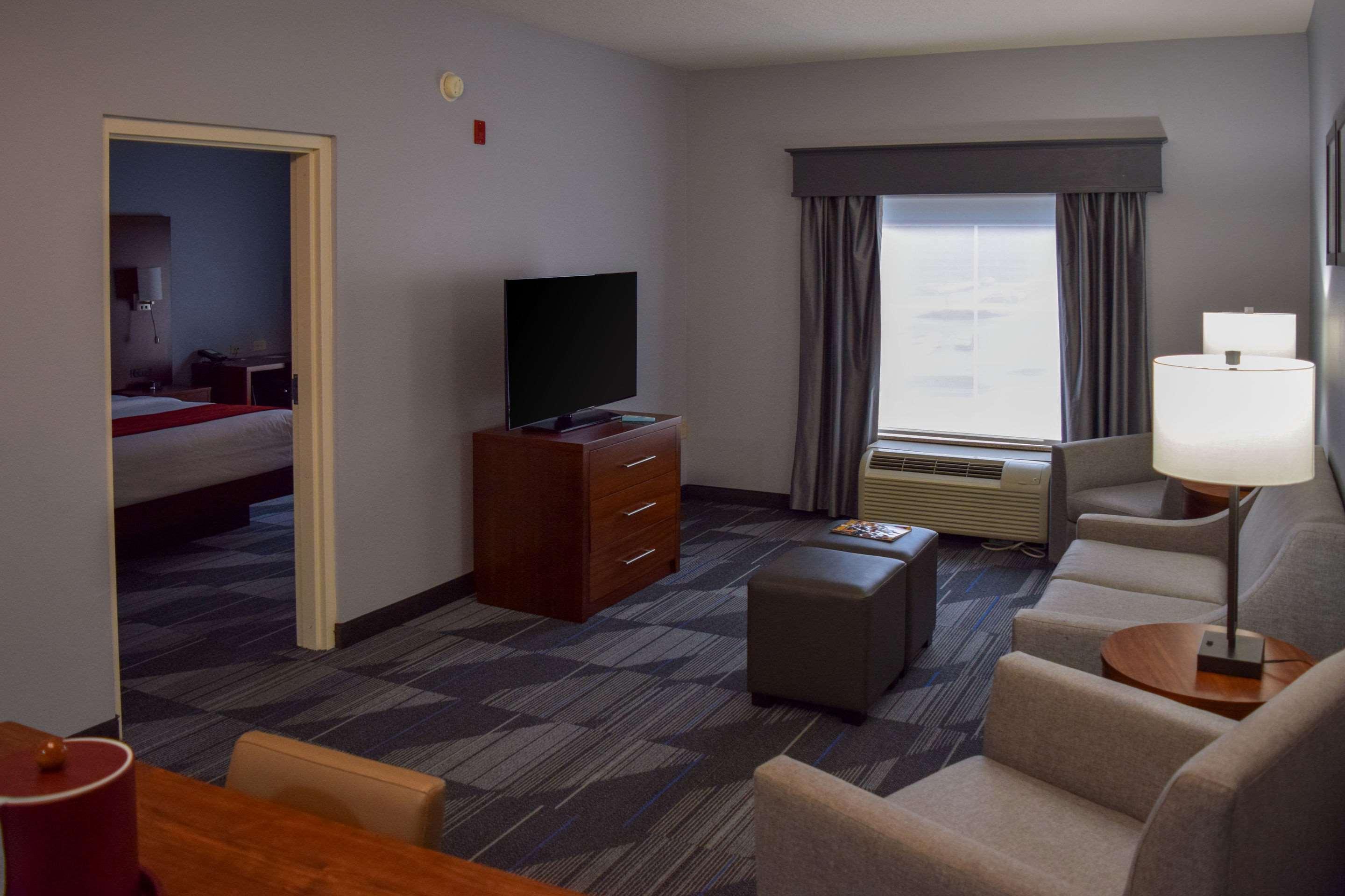 คอมฟอร์ต สวีท โอลีฟ บรานช์ เวสต์ Hotel โอลีฟแบรนช์ ภายนอก รูปภาพ
