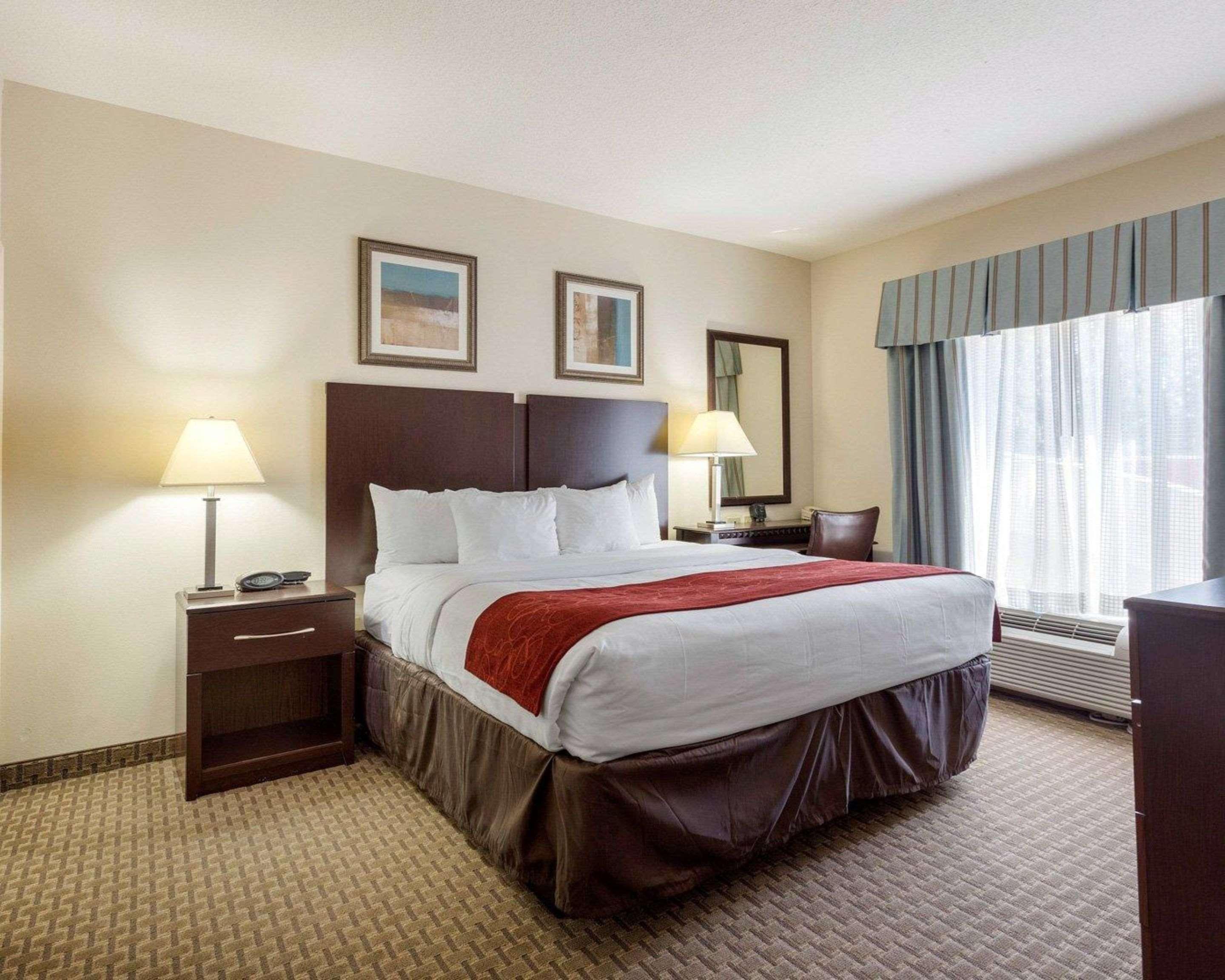 คอมฟอร์ต สวีท โอลีฟ บรานช์ เวสต์ Hotel โอลีฟแบรนช์ ภายนอก รูปภาพ