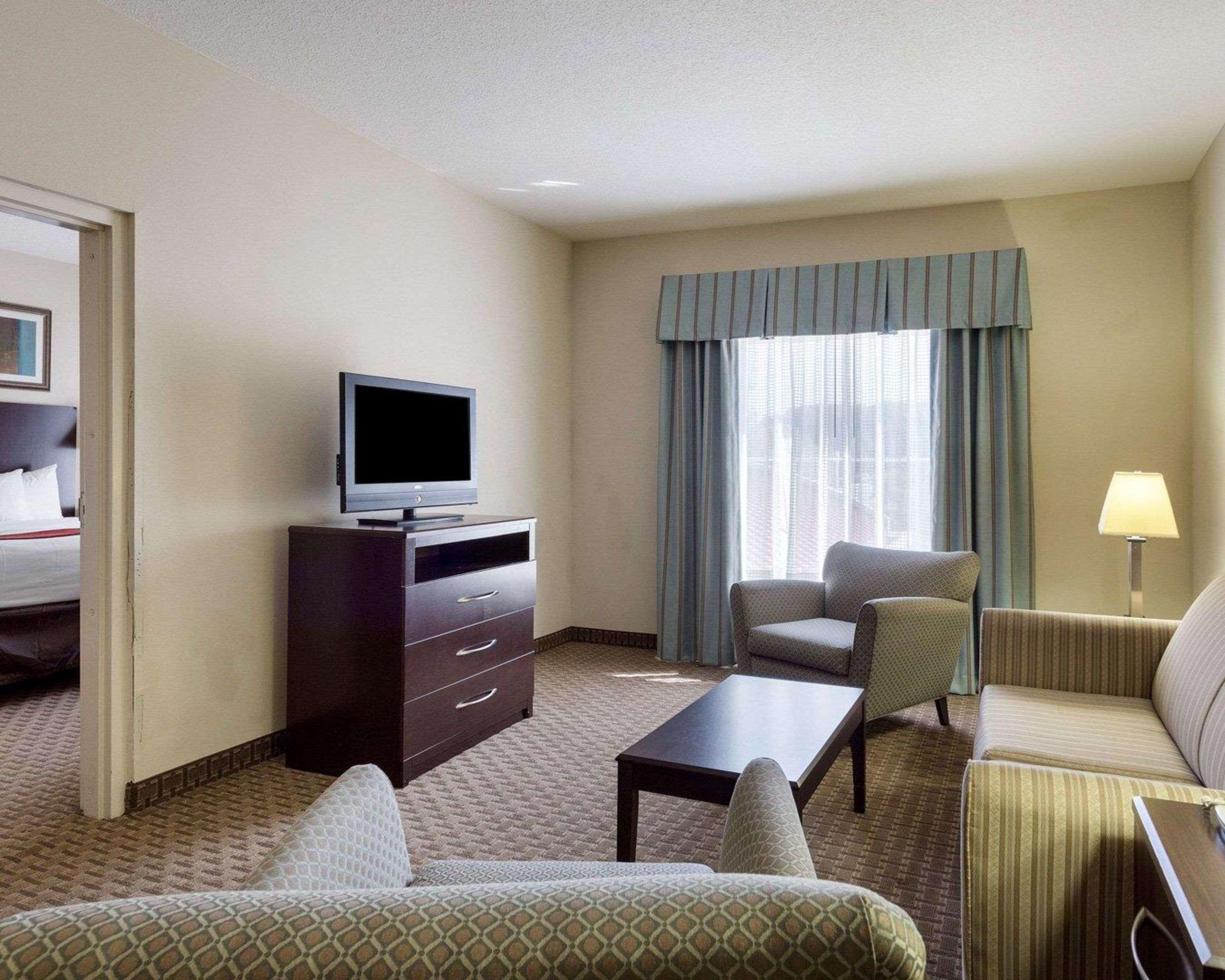 คอมฟอร์ต สวีท โอลีฟ บรานช์ เวสต์ Hotel โอลีฟแบรนช์ ภายนอก รูปภาพ
